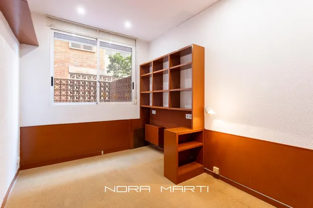 Magnífica planta baja en tres torres — 27