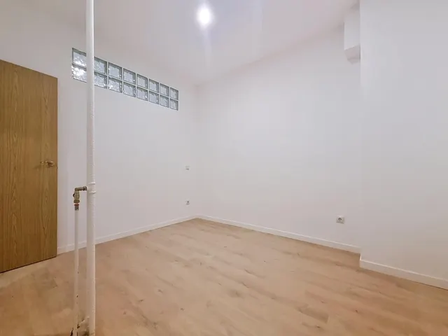 Alquiler de vivienda reformada de dos dormitorios en chamartín — 10