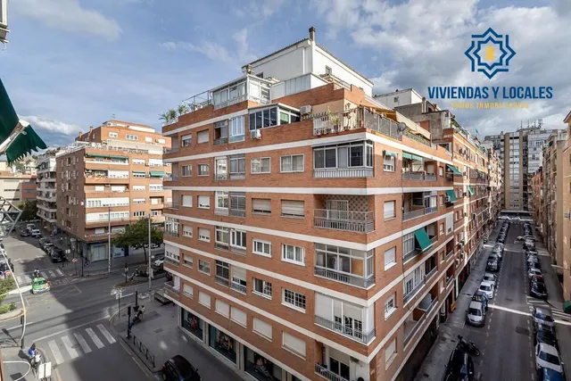 Piso amplio y luminoso en Ronda–Arabial — 26
