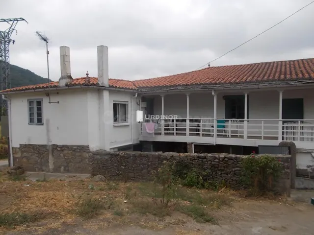 CASA singular de labranza, amplia. En plena Ribeira Sacra –  - foto 2