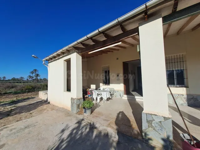 Casa de Campo de3 Dormitorios y 1 Baño en Algoda, Elche. - foto 2