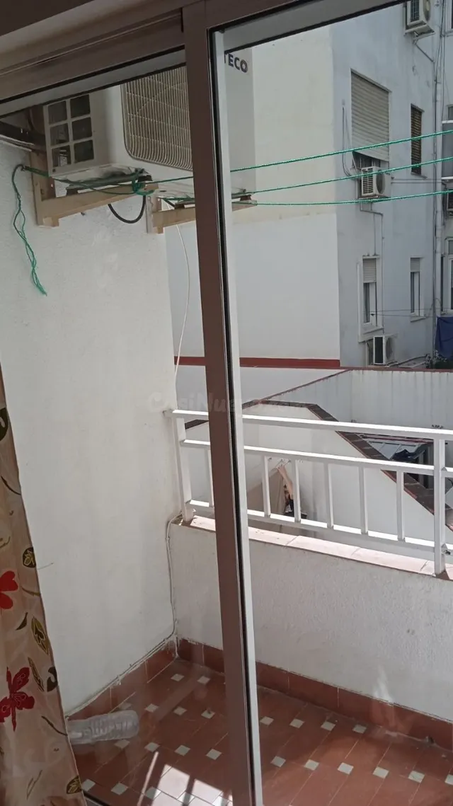 Los Remedios. Coqueto apartamento amueblado se alquila. Balc - foto 4