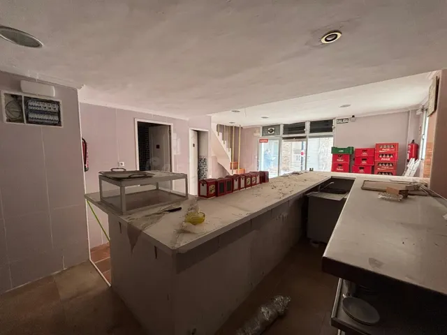 LOCAL COMERCIAL EN CAMPOAMOR - foto 3