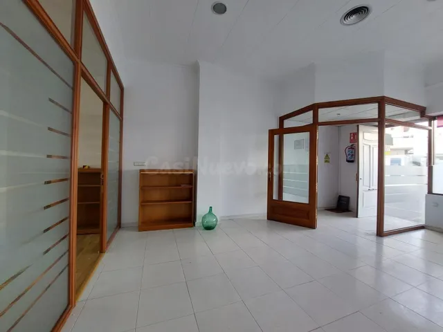 Local comercial 80m² en venta - Avda del mediterráneo - foto 5