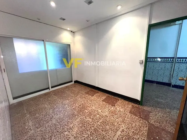 ¡Estupendo local en Olletas! — 16