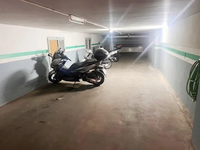 LOCAL COMERCIAL EN CENTRE LES PLANES DE SANT JOAN DESPI — 11