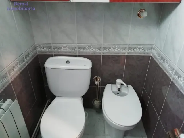 PISO AMPLIO EN LAS PEATONALES — 25