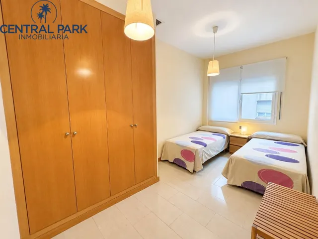Vivienda en el centro de Salou, junto al paseo Miramar y club Náutico. — 17