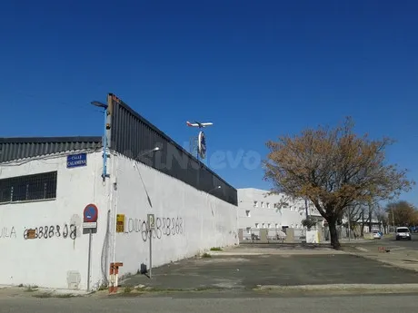 Nave industrial 600m² en alquiler - Pino Montano - foto 2