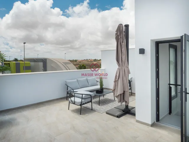 Villas modernas de nueva construcción en venta en San Pedro del Pinatar cerca de la playa — 43