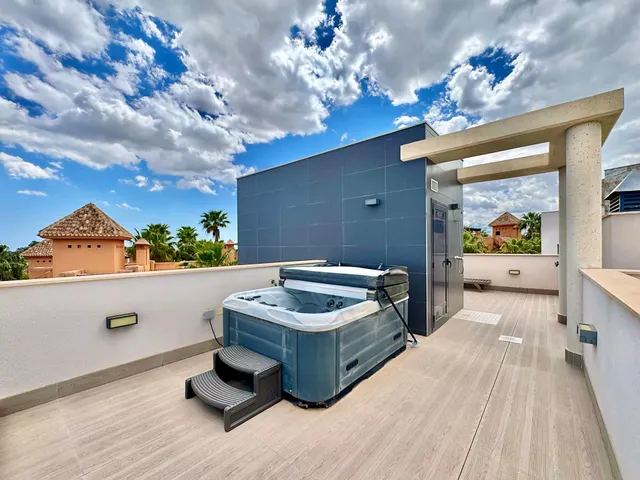 Villa 4 habitaciones 252m² en venta - Bellavista — 50