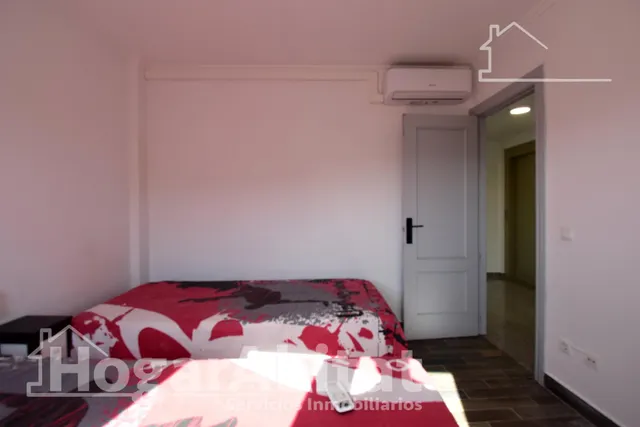 ¡GRAN OPORTUNIDAD! PAREADO REFORMADO, EXTERIOR CON TERRAZA Y ASCENSOR — 13