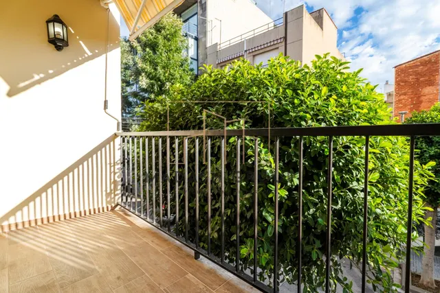 Exclusiva vivienda de 4 dormitorios, totalmente reformada, a 550m del puerto y la playa de Cambrils. — 32