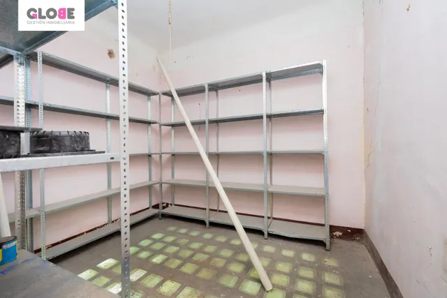 A LA VENTA EDIFICIO EN PLAZA BIB-RAMBLA — 14