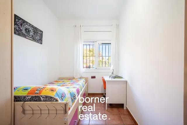 Casa con jardín en Sant Muç, Rubí — 33