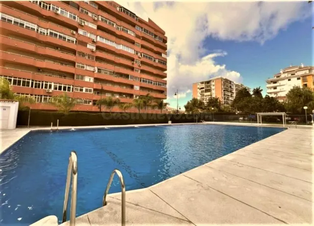 Amplio piso de 99 m2 a tan solo 400 metros de la playa en Fu