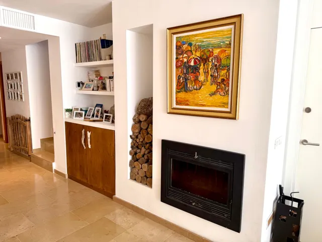 Ático Dúplex Exclusivo con 3 Terrazas, 2 Piscinas y Amplios Espacios — 10