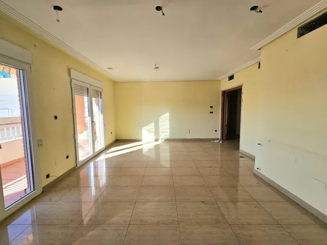 Apartamento en Torrevieja: 4 hab, 2 baños — 8