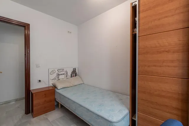 ¡¡Fantástico piso de 7 habitaciones en Bola de Oro!! — 30