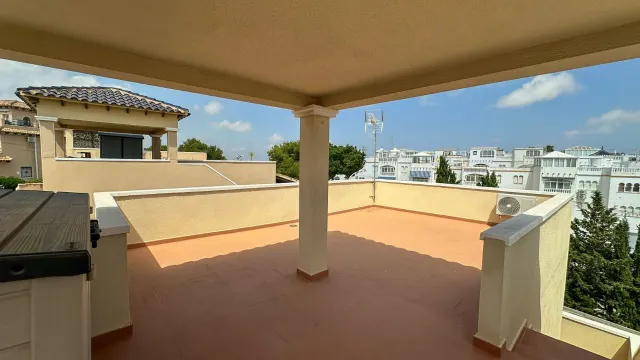 Villa 3 habitaciones en venta - Villamartin — 38