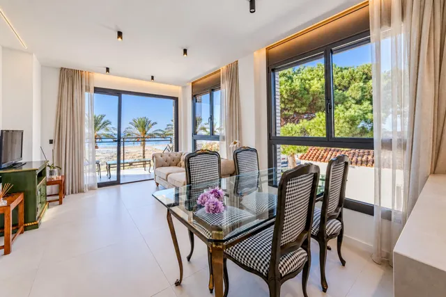 Vivir frente al mediterráneo: exclusivo piso en primera línea de mar en calafell — 9