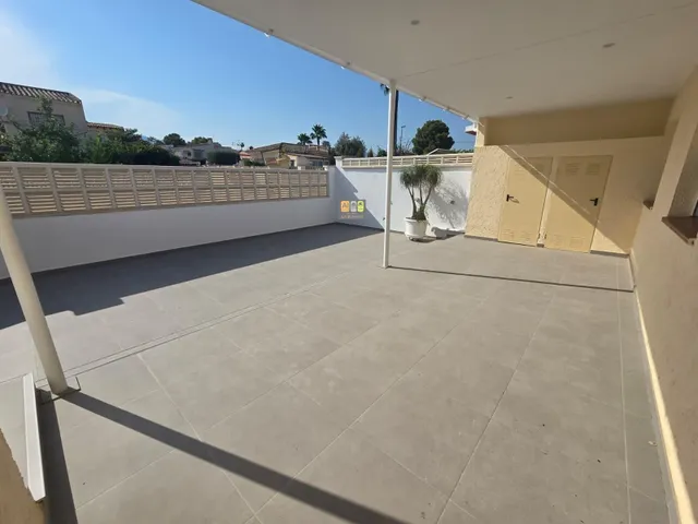 CHALET ADOSADO EN LA NUCÍA (BELLO HORIZONTE) — 4