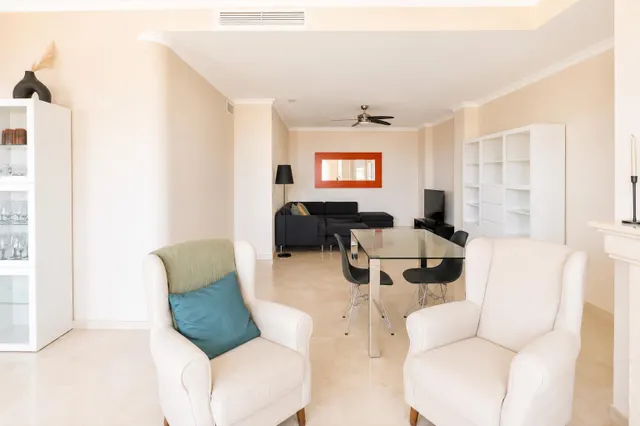 Espectacular casa en Pinares de San Antón, Málaga — 16