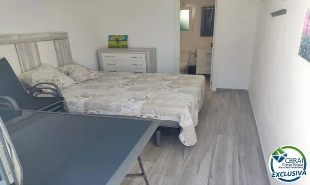 Bonita casa con piscina y apartamento para invitados y piscina. — 12