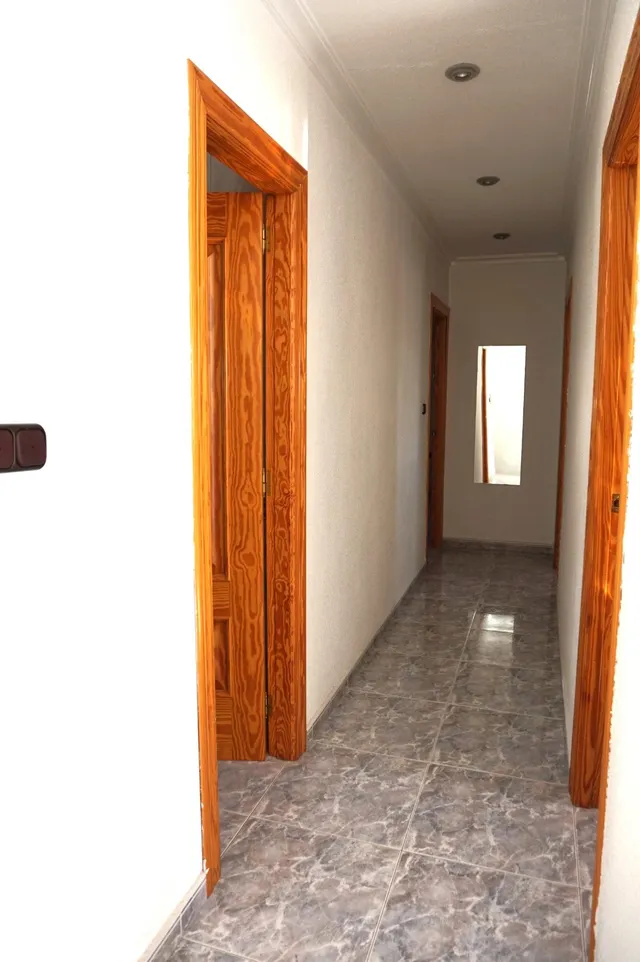 OPORTUNIDAD CHALET URBANO CON PISCINA EN LA GALIA — 36