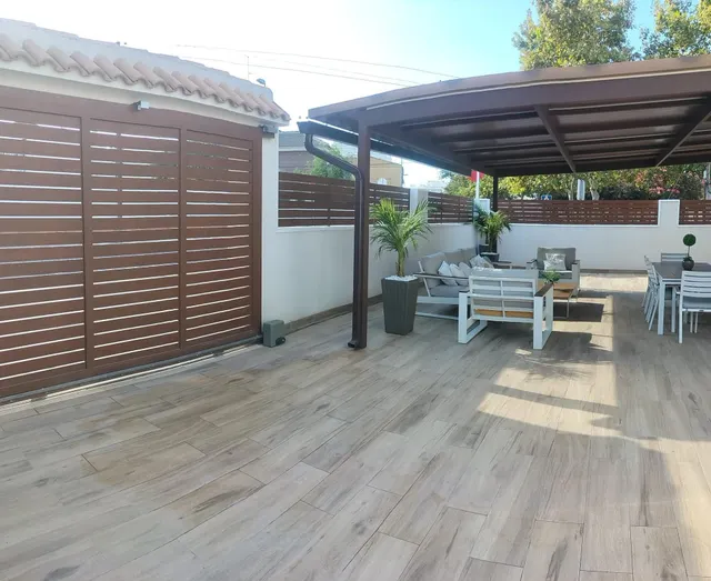 MAGNIFICO CHALET TOTALMENTE REFORMADO, IDEAL PARA PAREJAS, RODEADO DE TODOS LOS SERVICIOS — 15