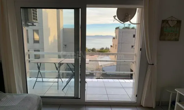 MUY BONITO APARTAMENTO EN 2ª LÍNEA DE MAR EN ROSAS VISTA MAR - foto 4