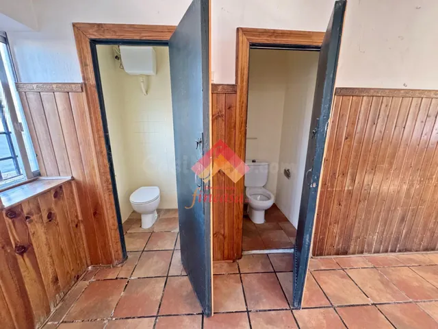 SE VENDE LOCAL COMERCIAL EN ZONA CENTRO - foto 3