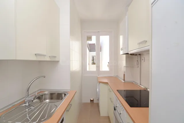 Piso 4 habitaciones 75m² en alquiler - Chamberí — 2