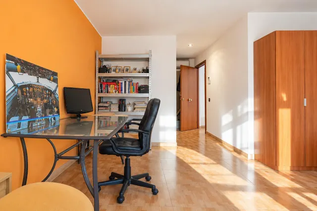 Casa en Reus con garaje para 4 coches, terraza y barbacoa — 35