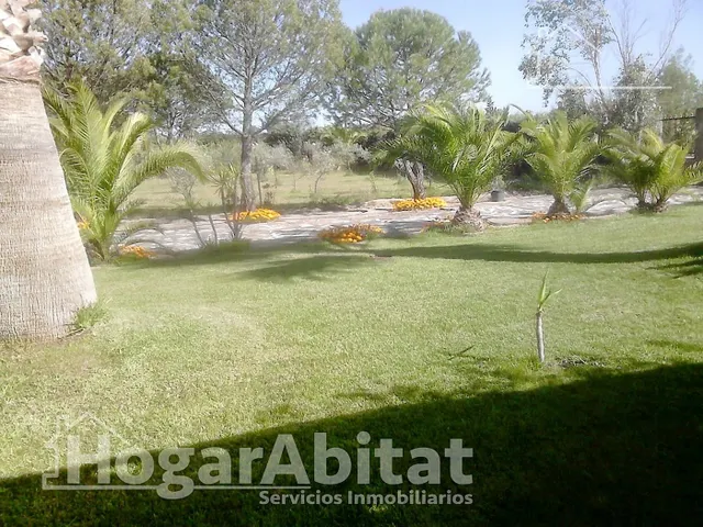 CHALET SEMINUEVO CON PISCINA, TERRAZA Y GARAJE — 49
