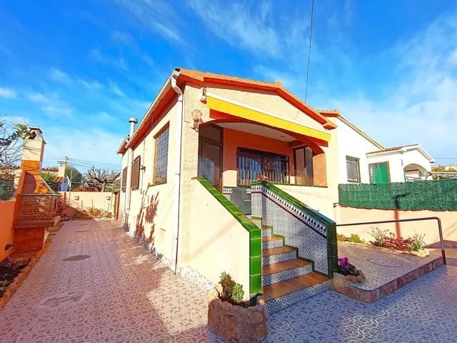 CASA CON ENCANTO TODA EN PLANTA - foto 2
