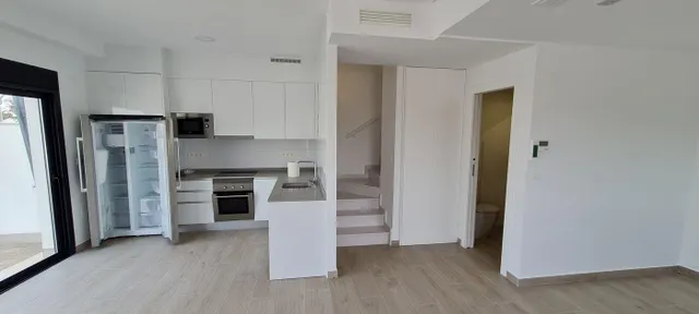 Villa Independiente con 3 dormitorios y piscina privada a la venta en Villamartin(orihuela Costa) — 7