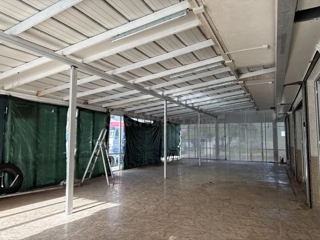 Amplio local en venta en Alcúdia – múltiples posibilidades e - foto 5