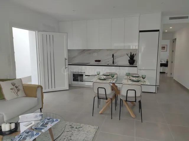 Chalet de una sola planta de 3 dormitorios en Balsicas, Murc - foto 4