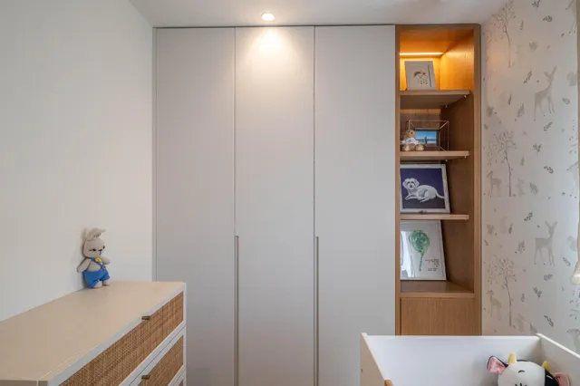 Impresionante Vivienda de Lujo con Diseño Moderno y Comodidades Exclusivas — 25