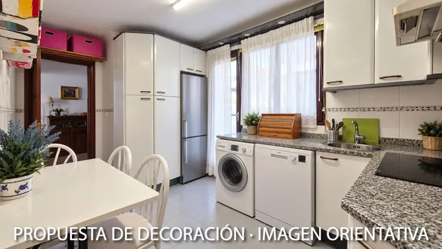 PISO VENTA SALAMANCA. Urbis te ofrece un piso en venta en la zona de Capuchinos-Glorieta-Ciudad Jardín, Salamanca. — 23