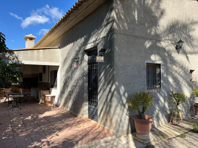 CASA CON TERRENO ( Callosa De Ensarriá) — 2