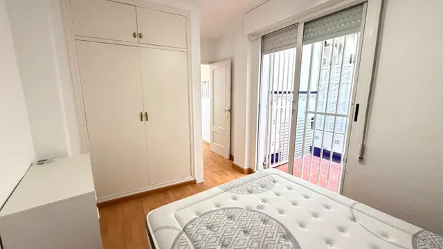 APARTAMENTO JUNTO A LA PLAZA CIRCULAR — 21