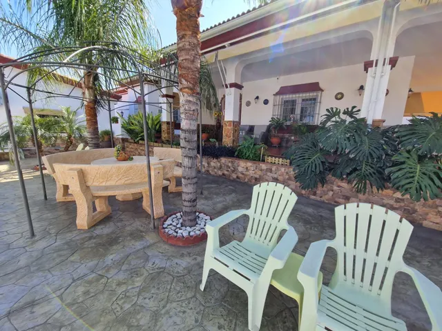 Villa principal y casa de invitados en Alhaurin de la Torre - foto 4