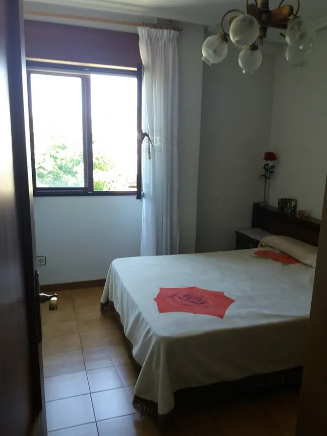 SE VENDE PISO DE 3 HAB.,SALÓN, COCINA, BAÑO, TERRAZA ACRISTALADA Y TRASTERO EN MANSILLA DEL ESLA. — 10