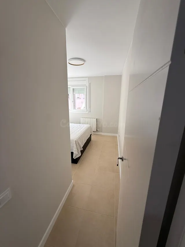 Acogedor Apartamento Reformado en el Corazón de Cambrils - foto 4