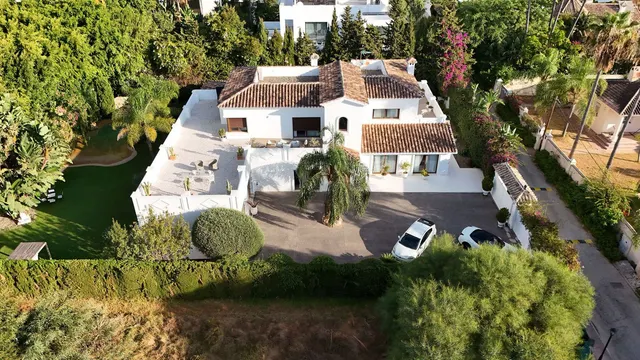 Chalet 5 habitaciones 292m² en venta - Costa Del Sol — 18