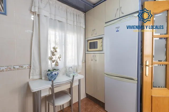 Casa independiente a 5 minutos de Granada en buen estado para entrar a vivir — 8