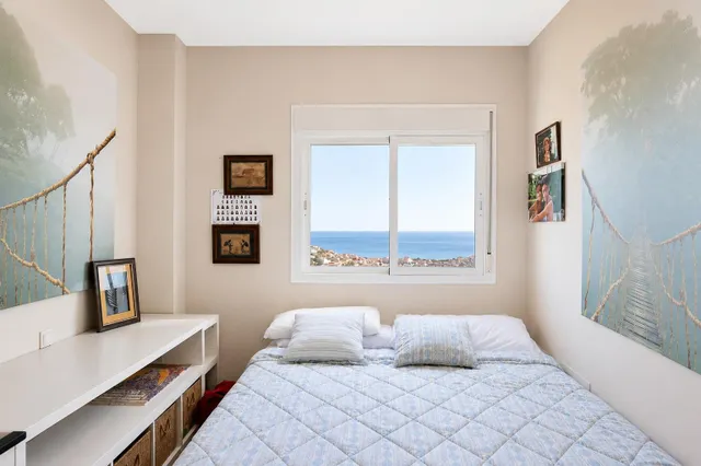 Espectacular casa en Pinares de San Antón, Málaga — 35