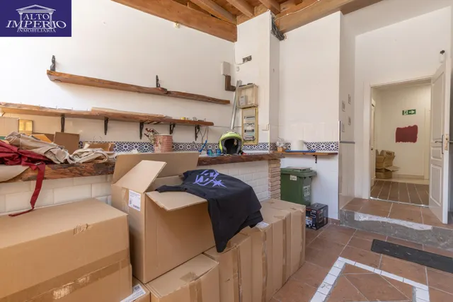 Invierte en una ubicación privilegiada en el corazón de Granada — 15